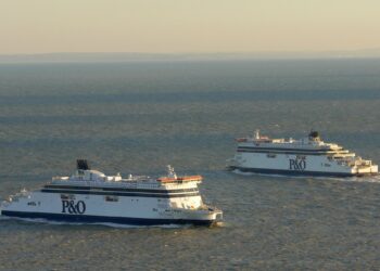 P&O to offer free food and cabin upgrades to commercial drivers