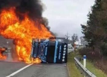 Edinburgh truck driver Lee Metcalf hailed as hero after rescuing fellow driver from burning wreckage