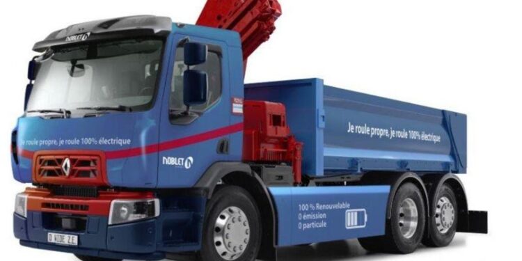 Renault Trucks builds first construction-ready Electric Vehicle