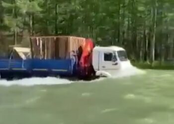 VIDEO OOPS | Roads? Where we’re going, we don’t need roads..