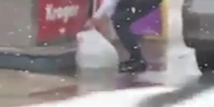 VIDEO | American motorist fills plastic bag with petrol after fuel shortage fear