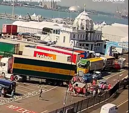 VIDEO OOPS | Trucker demolishes Southampton Ferry Ticket Booth