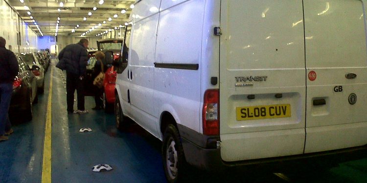 Vans on international work to require Operating Licences