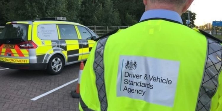 Roadside vehicle checks for commercial drivers