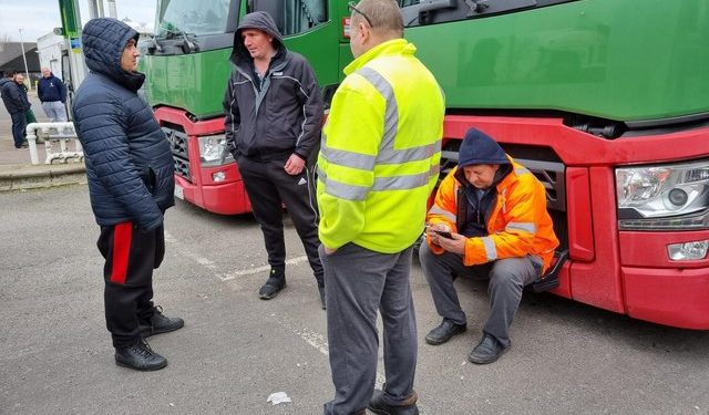 Ukrainian truckers stuck by A14 helped by local community