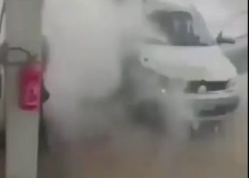 VIDEO OOPS | Car LPG tank explodes