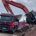 VIDEO OOPS | Machine operator in sticky situation