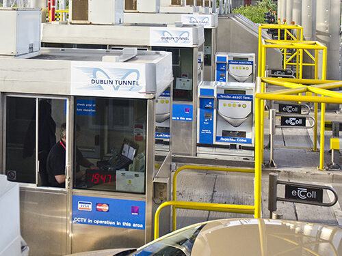 Irish truckers burn 6 million litres of fuel at toll booths