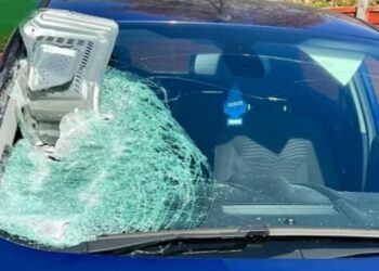 Microwave thrown from moped smashes car in Gainsborough