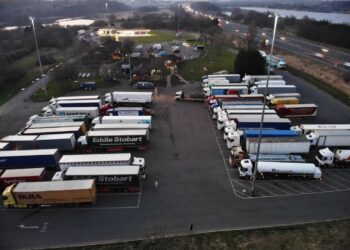 £21k worth of booze stolen from truck parked at Hamilton Services