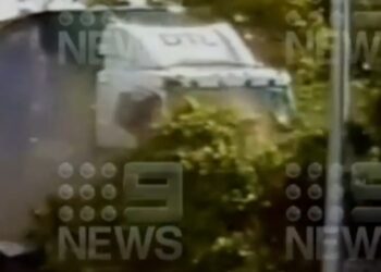 VIDEO | Out of control truck ploughs through intersection in Australia