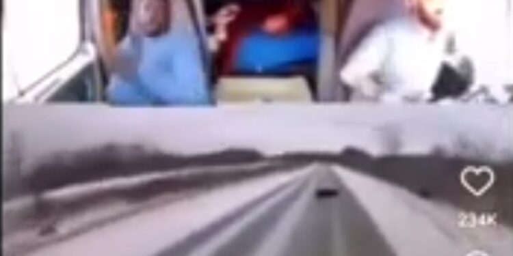 VIDEO OOPS | When you hit black ice
