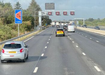 Most drivers prefer hard shoulder to smart motorways