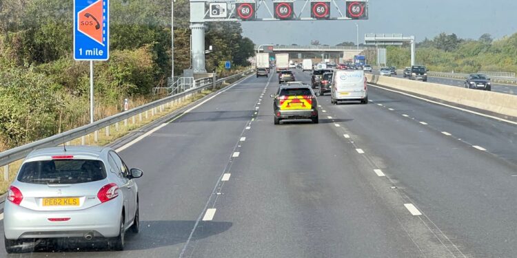 Most drivers prefer hard shoulder to smart motorways