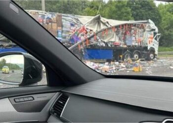Two HGVs involved in M62 accident