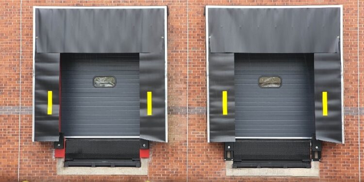 Truckers job in jeopardy after defecating on loading bay